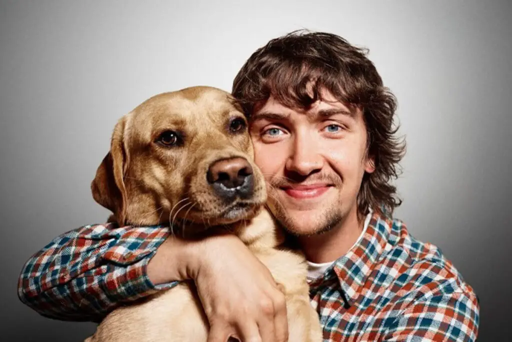 Dogs Prioritize Humans as Family Over Fellow Dogs: A Deep Dive into Canine Brain Activity