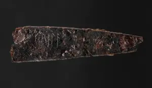 2,000-Year-Old Knife Reveals Oldest Runes, Spelling Out ‘Hirila’ – What Ancient Secrets Does It Hold?